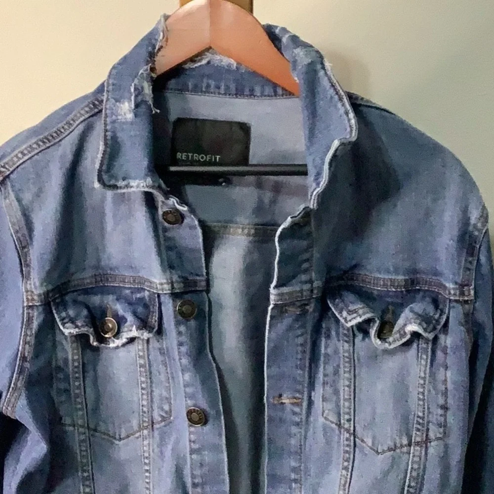 Retrofit Light Blue Denim Jacket - Picture 3 of 13